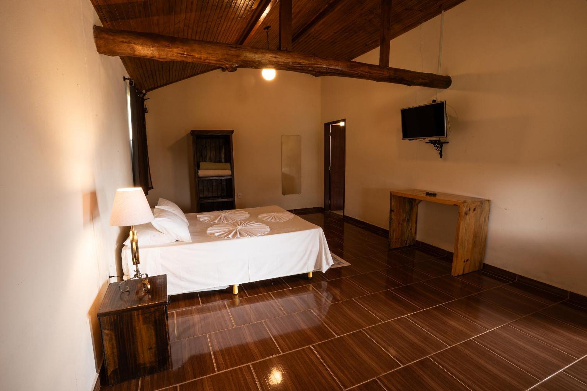 Hotel Alpha Ville Chales Conceicao da Ibitipoca Exterior photo