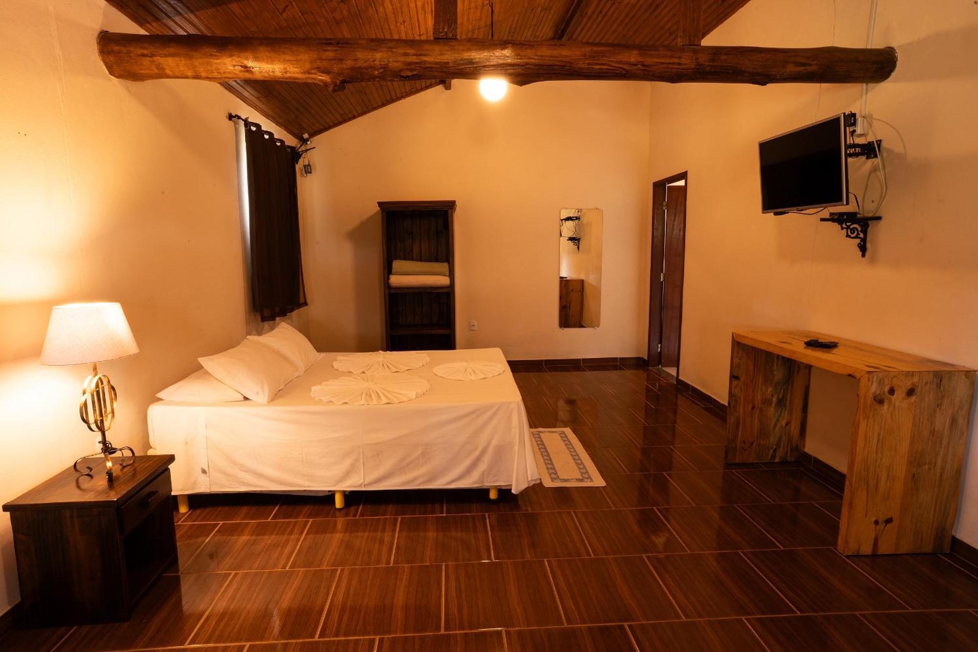 Hotel Alpha Ville Chales Conceicao da Ibitipoca Exterior photo